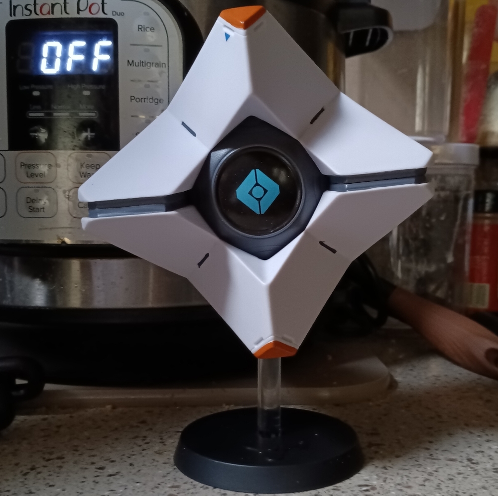 Destiny 2 Ghost Vinyl figure